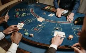 Live baccarat table at ciatoto88 showing dealer, cards, and player betting interface on mobile
